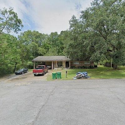4100 Crowley Rd, Moss Point, MS 39562