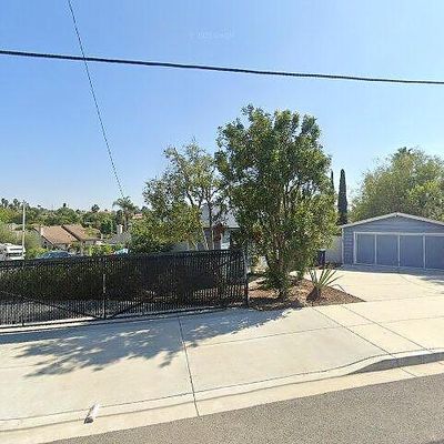 413 Grapevine Rd, Vista, CA 92083