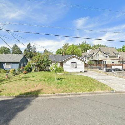 416 Sw Westholm Ave, Grants Pass, OR 97526
