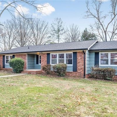 4202 Morningside Dr, Winston Salem, NC 27106