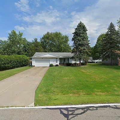 5285 Fairtree Rd, Bedford, OH 44146