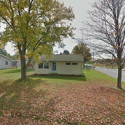 529 W South St, Centerville, IN 47330
