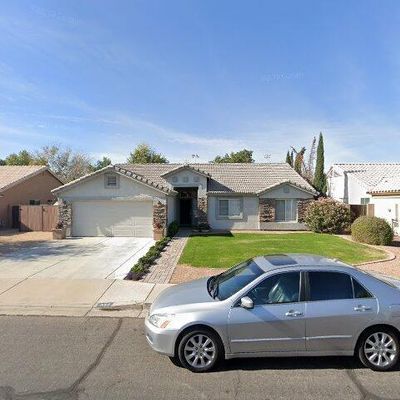 532 N Falcon Dr, Gilbert, AZ 85234