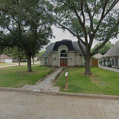 5338 Holly View Dr, Houston, TX 77091