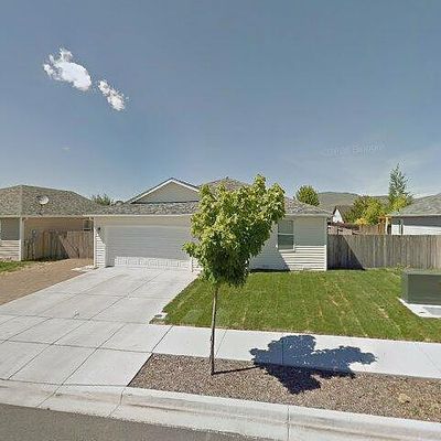 5565 Kellal Ln, Klamath Falls, OR 97603