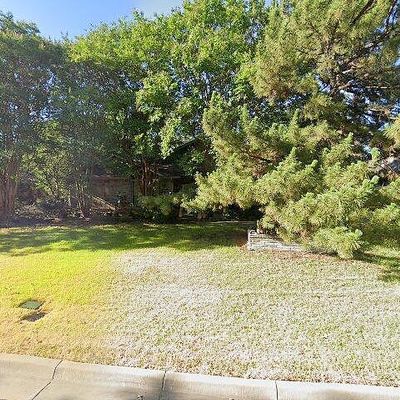 5608 Oak Brook Rd, Arlington, TX 76016