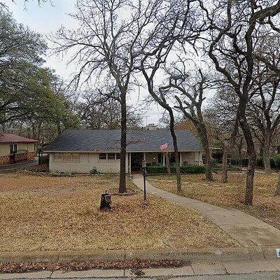 5900 Yolanda Dr, Fort Worth, TX 76112