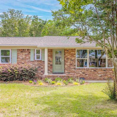 6 Laura Ln, Gulf Breeze, FL 32561