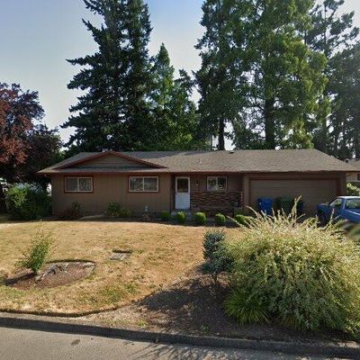 496 Sycamore Ave, Woodburn, OR 97071