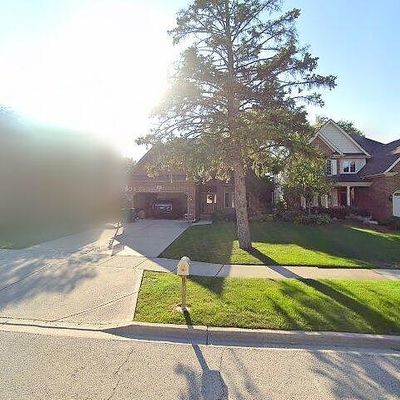 504 Lindley Ave, Westmont, IL 60559