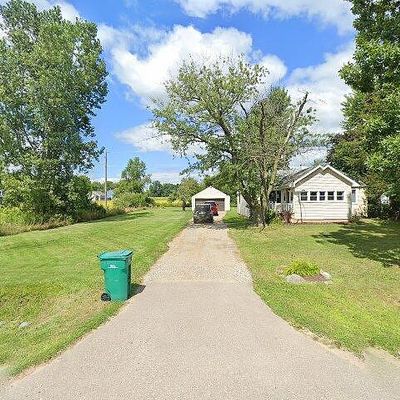 5091 Clyde Rd, Howell, MI 48855