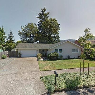 521 67 Th St, Springfield, OR 97478