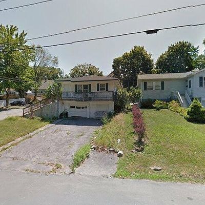 65 Commonwealth Ave, Middletown, NY 10940