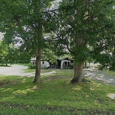 652 Pond Rd, Dickson, TN 37055