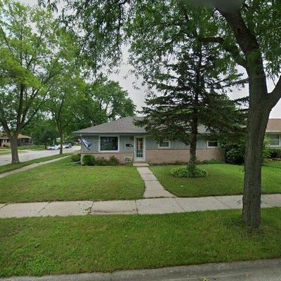 6550 N Fresno St, Milwaukee, WI 53224