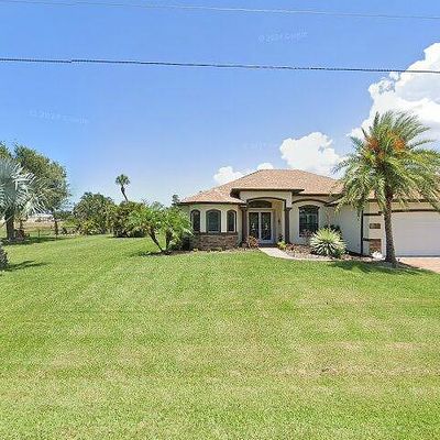 66 Clubhouse Ter, Rotonda West, FL 33947