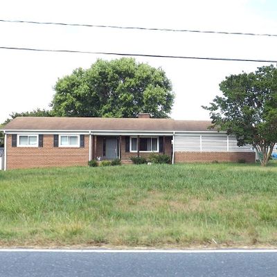 6614 Turnpike Rd, High Point, NC 27263