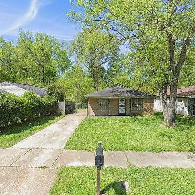 672 Blackhawk Rd, Memphis, TN 38109