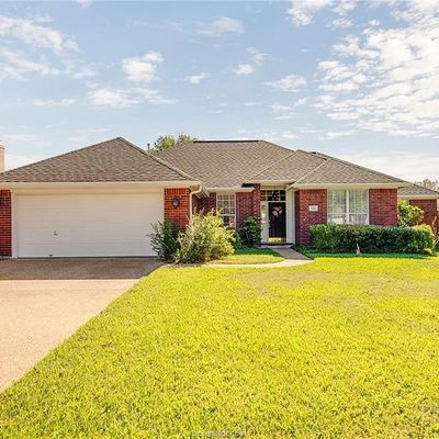 706 Brussels Dr, College Station, TX 77845