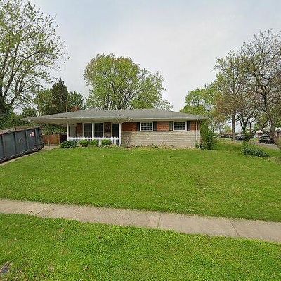 715 Herbst Dr, Florissant, MO 63031