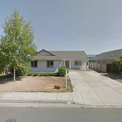 72 Village Dr, Creswell, OR 97426