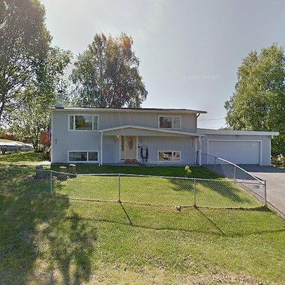 720 Lori Dr, Anchorage, AK 99504