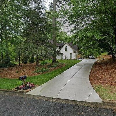 735 Gable Ridge Rd, Roswell, GA 30076