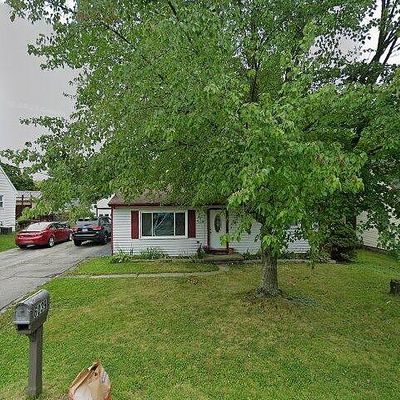 6039 Schafer Rd, Lansing, MI 48911