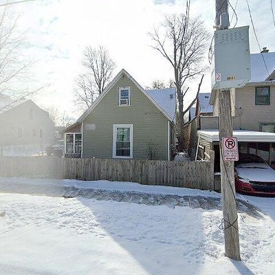 608 Thomas St Se, Grand Rapids, MI 49503