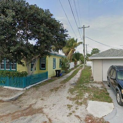 610 N K St, Lake Worth Beach, FL 33460