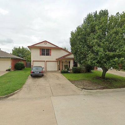 616 Hollyberry Dr, Mansfield, TX 76063