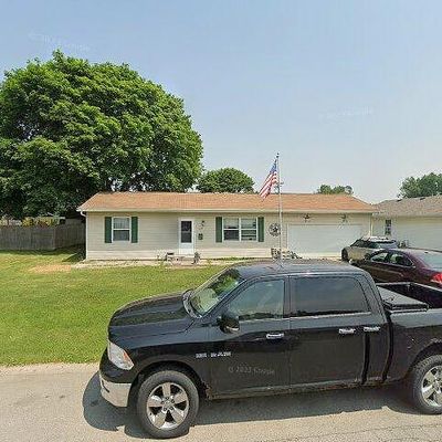 617 E South St, Bremen, IN 46506