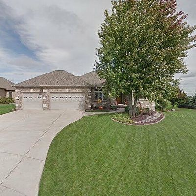 630 Linksview Ct, Wrightstown, WI 54180