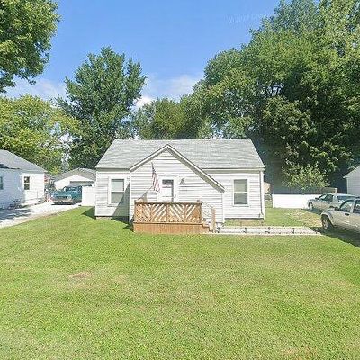 632 8 Th St, Shelbyville, IN 46176
