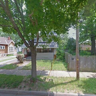 633 Whitney Ave, Akron, OH 44306