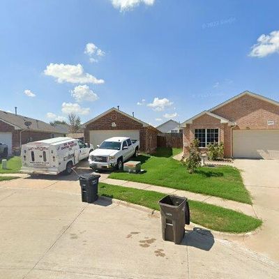 6333 Geneva Ln, Fort Worth, TX 76131