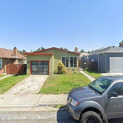 641 Forest Lake Dr, Pacifica, CA 94044