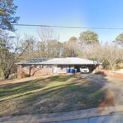 6438 Executive Dr, Winston, GA 30187