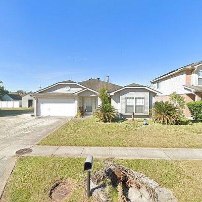 648 Oleander Ln, Westwego, LA 70094