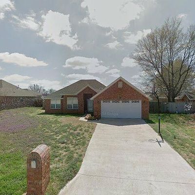 811 Grant Ave, Prairie Grove, AR 72753