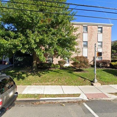 8125 W Chester Pike Apt B4, Upper Darby, PA 19082