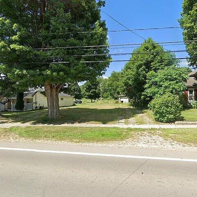 814 S Clinton St, Stockbridge, MI 49285