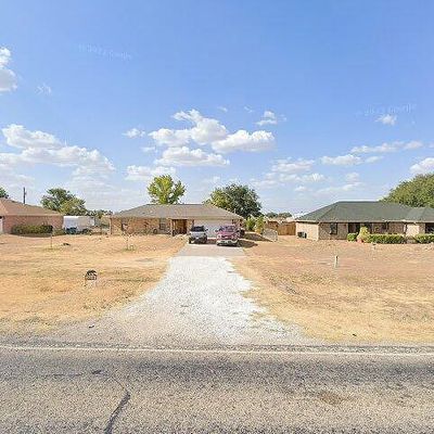 824 W 3 Rd St, Eddy, TX 76524