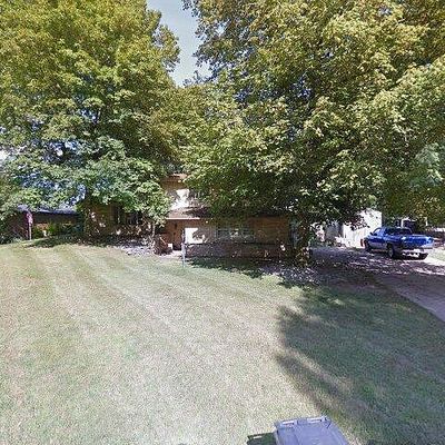 826 Yorkshire Rd, Anderson, IN 46012