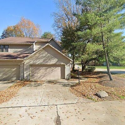 83 Lethbridge Ln, Copley, OH 44321