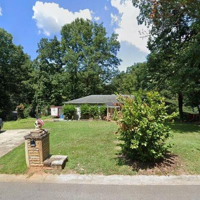 832 Cascade Dr, Forest Park, GA 30297