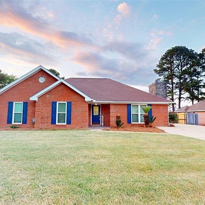 832 Running Brook Dr, Prattville, AL 36066