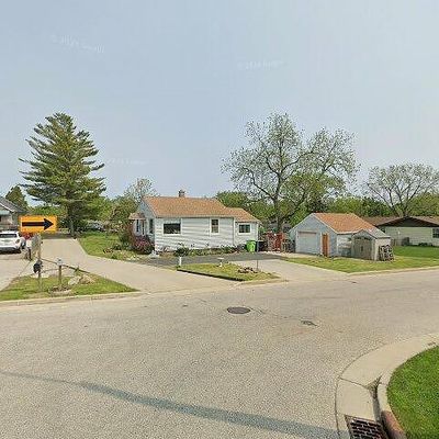 835 Sycamore Ave, Mount Pleasant, WI 53406