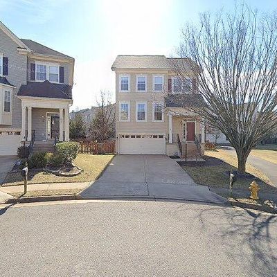 8709 Tarrytown Ct, Manassas, VA 20109