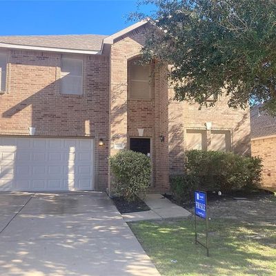 8840 Noontide Dr, Fort Worth, TX 76179